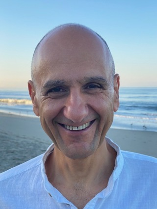 Beyond the Mind: Unlocking the Power of Spiritual Intelligence - Yosi Amram