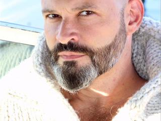 Titillating Tarot with Jason Livanis
