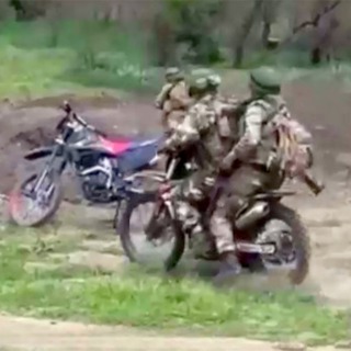 Russia resorts to 'golf buggies, civilian cars, and motorcycles' in new failed assaults & Europe to stockpile landmines