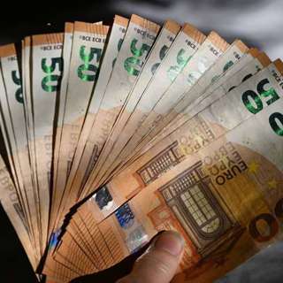 Italy Releases Libyan Suspect, Portugal Falls in Corruption Rankings, France Drops in Corruption Rankings, German Bundestag Blocks Abortion Reform, and more...