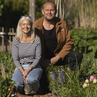 Trädgårdens godis - jordgubbar, krusbär och hallon