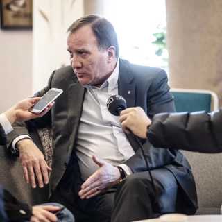 Bråk mellan politikredaktioner om Löfven-intervjuer, Medierna granskar Aktuellt Fokus, Cupcake-kupp i Tv4