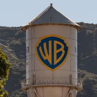 WBD Rejects Paramount Bid, LA Rebuilds After Fires, Immigration Agent Shooting Sparks Protests, Trump Delivers 250th S OTU Vision, and more...