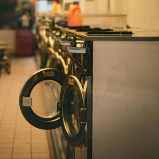 Laundry Shop: 3-Hour Tranquil Laundromat Ambiance for Blissful Sleepiness