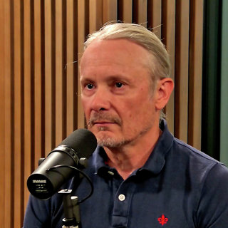 Sveits-milliardær i strupen på Støre og venstresiden