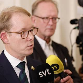 Nya utrikesminister Tobias Billström (M) om Natosamtalet med finska kollegan | P1-morgon