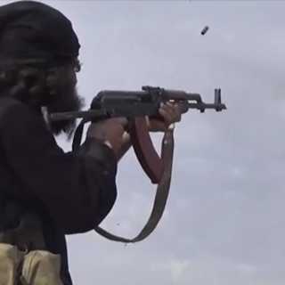 Bygger New York Times succépodd på en bluff? Guldbron stoppar journalistexpressen, LRF Media hackade av Vietnam