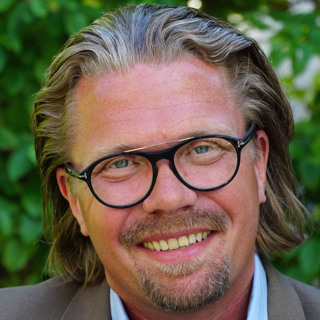 "Helt galen efterfrågan utmanar" Christian Fabjan, Menigo