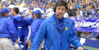 Emmy Award-Winning Actor Kyle Chandler & Crew Join Us