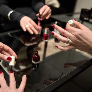 Bjussig beautyresa och bondfångande betalväggar