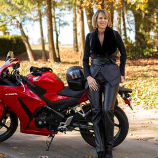 S1 E7 Elise Mitchell - Author of "Leading Through the Turn"