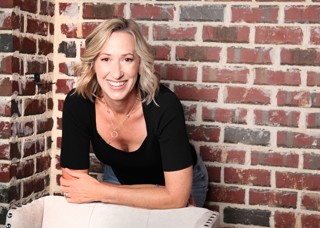 Nurturing Healthy Family Dynamics: Insights on Parenting, Relationships, and Managing Stress - With Anastasia Aaruz