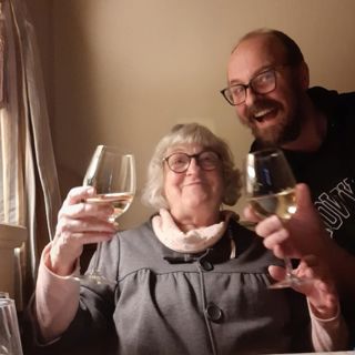 Han börja från noll en gång på en brädgård