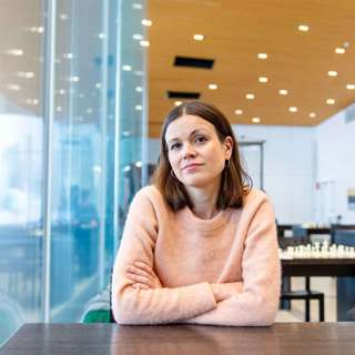 01/24: Long Playn kulttuuritoimittaja Sonja Saarikoski tekee töitä ihmisläheisen journalismin puolesta