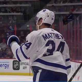 Aaron & Kelvin Solve The Cross Ice Hockey Debate