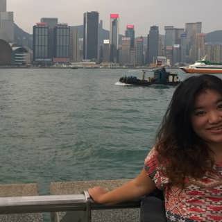 Anki sparkade sina assistenter – drog till Hongkong