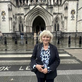 Jo Hamilton vs the Post Office