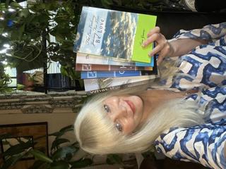 845-277-9131 Live Readings w Psychic Medium Toni Greene