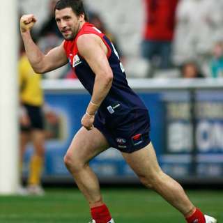 Friday Night Footy: Russell Robertson - Collingwood Vs Melbourne
