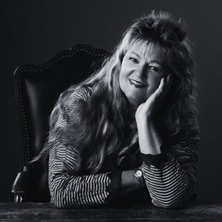 The Power of Art to Heal with Karen DeLoach