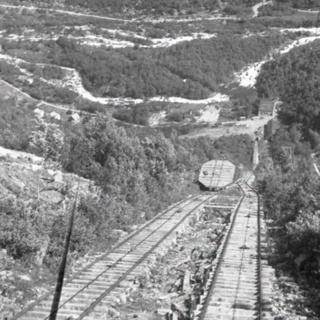 Da toget gikk til fjells fra Sunndal