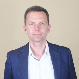 1213: When Constructive Tension Yields Sharper Decisions | Martin Uhrik, CFO, Third Bridge