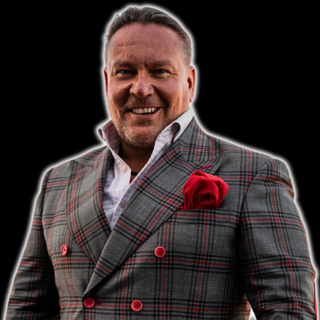 Räätälin ura: Pohjalta huipulle ja menestys joka vei kaiken | Mikael Sinisalo