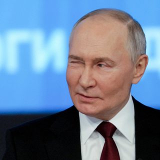 Why some Westerners are moving to Russia