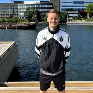 Eik-trener Ruben Tollefsen: – Må være litt gal for å være fotballtrener