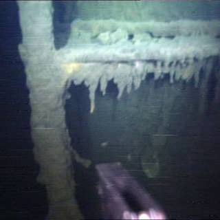 Spekulativ ubåtsrapportering och när allmänheten blir blåljusfotografer