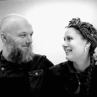 78. Att växla om och lita till processen. Ett samtal med Mimmi och Daniel Edlund Lowejko