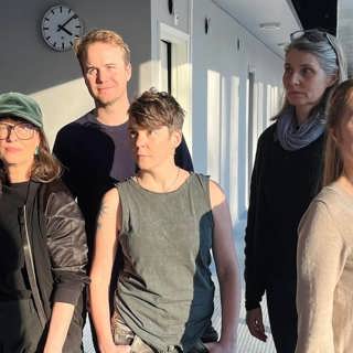 "Ni har tagit heder och ära av oss!"