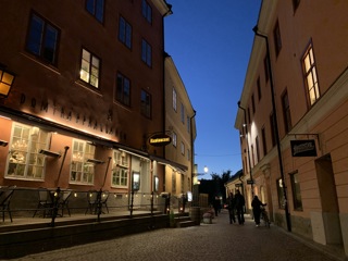402. Ett litet steg