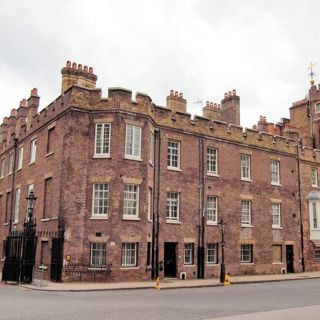 357: St. James Palace