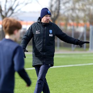 Akademichefen i Linköping: "Inga konstigheter alls med att tjejerna tränar ihop med killarna"
