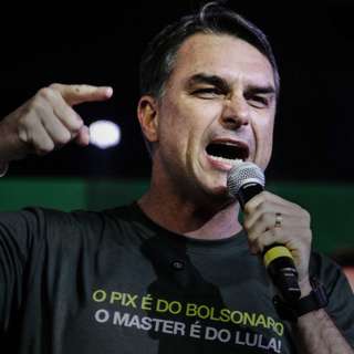 Jair Bolsonaro planla å drepe rivalen og kuppe makta. Nå driver han valgkamp fra fengselcella.
