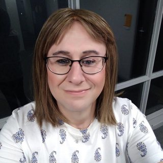 Ep-7 Seren Edwards, TV Broadcast Engineer, Loves to Talk, Enjoys the Pub