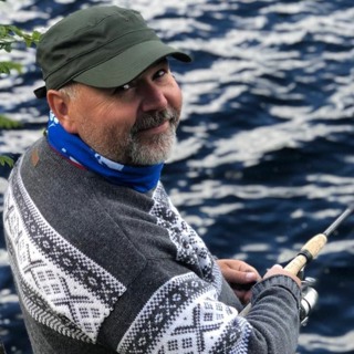 Folk Og Skjitprat - Carl Peter Strand Vikdal