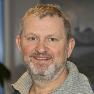 Folk & Skjitprat: Roald Dolmen