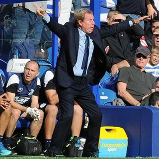 Redknapp laments "naive" defence