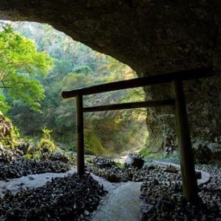Quiet Cave River - 10 Hours Sleep Sound