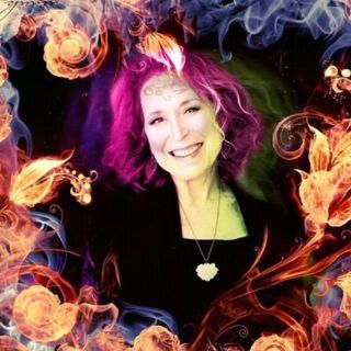 #387: Words Magic with Laurel Airica
