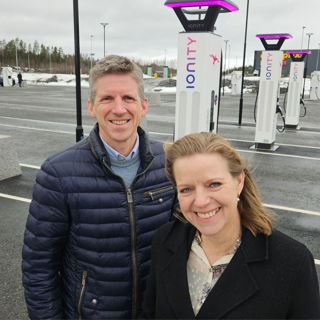 Full grønn tank til lastebilen, takk!