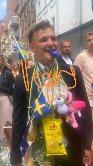 Vegas 21- "Det är viktigt att hänga med någon som bryr sig om en".