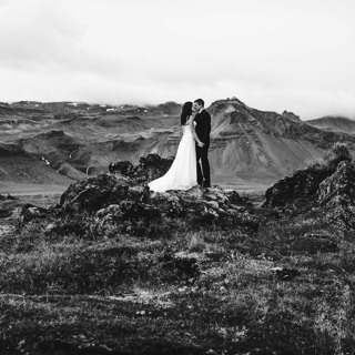 Episode 98: Elope or Go Broke