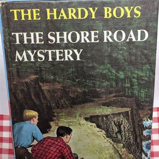 Hardy Boys: The Shore Road Mystery