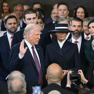 A MAGA House Divided (with Kara Swisher, Heather Cox Richardson & Astead Herndon)
