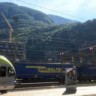 Utan bagage i Bolzano: Margareta Svensson, Paris