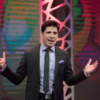 Tryckpress-tvivel när nazistdom friar förbrytar-plakat, TV4-profil pushar SD-vallåt, ny tro på artikelkommentarer och folkkära meteorologer