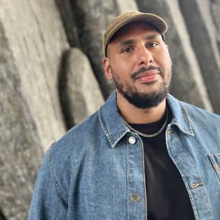 Amat Levin försöker väcka nyfikenhet
